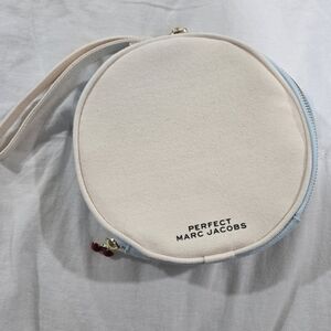 MARC JACOBS Round Makeup Wristlet Bag
